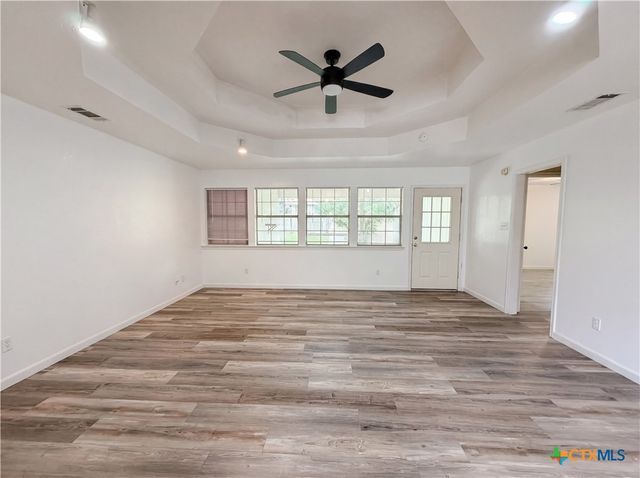 410 Cole Avenue, Temple, TX 76501