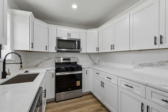 9238 Friendship Road, Houston, TX 77080