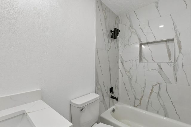 9238 Friendship Road, Houston, TX 77080