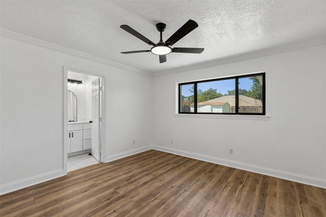 9238 Friendship Road, Houston, TX 77080