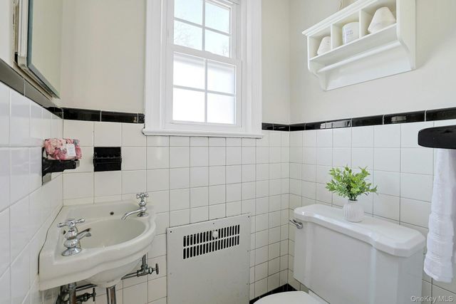 120 Albemarle Road, White Plains, NY 10605