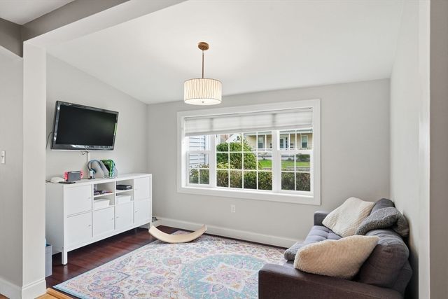 31 Walnut St., Dedham, MA 02026