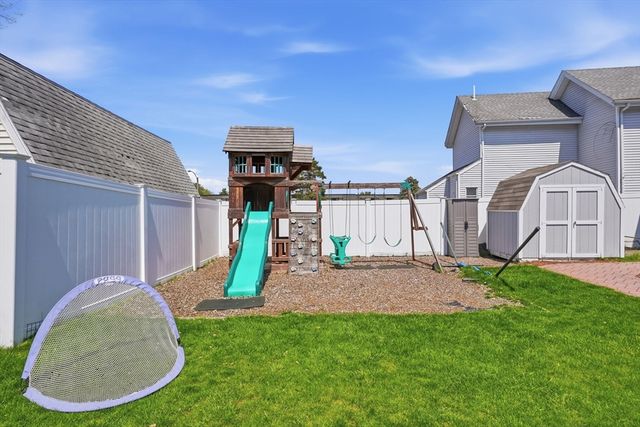 31 Walnut St., Dedham, MA 02026