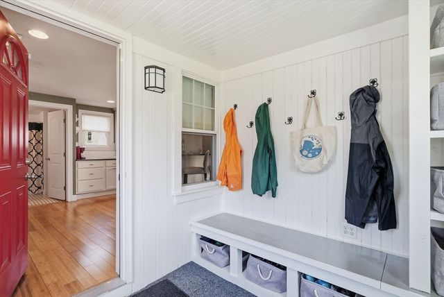 31 Walnut St., Dedham, MA 02026