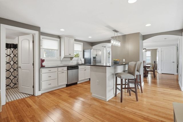 31 Walnut St., Dedham, MA 02026