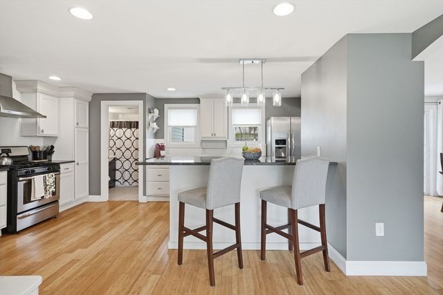 31 Walnut St., Dedham, MA 02026