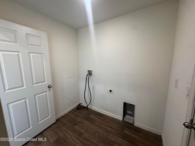 806 Trinidad Avenue SE, Palm Bay, FL 32909