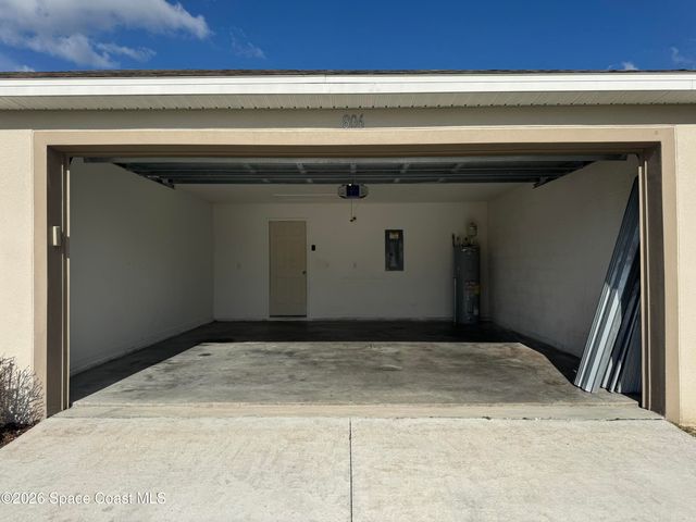 806 Trinidad Avenue SE, Palm Bay, FL 32909