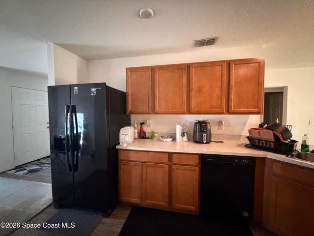 806 Trinidad Avenue SE, Palm Bay, FL 32909