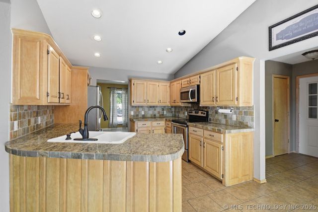 508 S 16th Street, Mcalester, OK 74501
