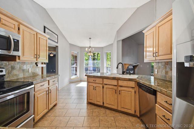 508 S 16th Street, Mcalester, OK 74501