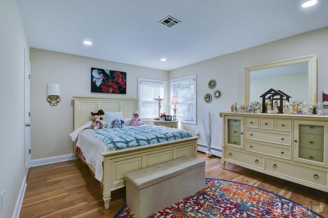126 SANTIAGO Drive, Toms River, NJ 08757