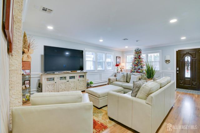 126 SANTIAGO Drive, Toms River, NJ 08757