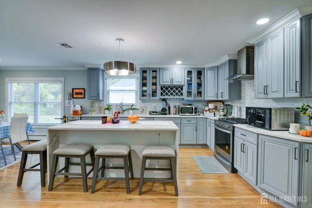 126 SANTIAGO Drive, Toms River, NJ 08757