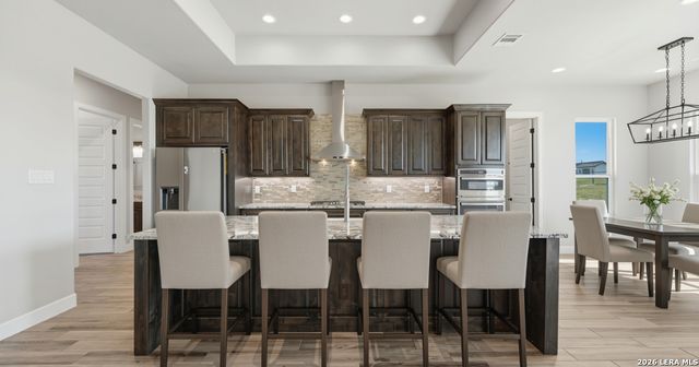 125 VALLEY VIEW DR, La Vernia, TX 78121