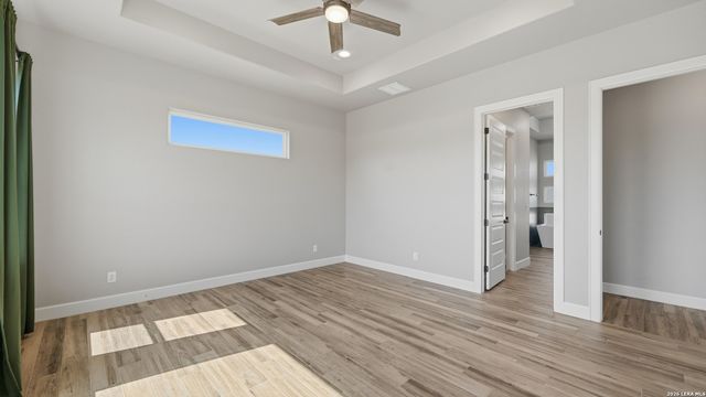 125 VALLEY VIEW DR, La Vernia, TX 78121