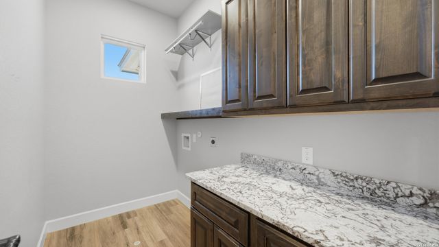 125 VALLEY VIEW DR, La Vernia, TX 78121