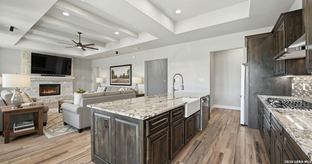 125 VALLEY VIEW DR, La Vernia, TX 78121