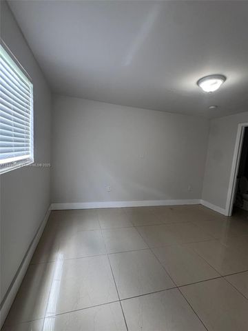 2222 Van Buren St 12, Hollywood, FL 33020