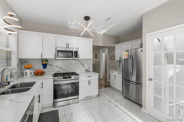 111 Scott Boulevard, Mount Clemens, MI 48043