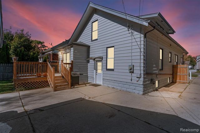 111 Scott Boulevard, Mount Clemens, MI 48043