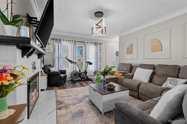 111 Scott Boulevard, Mount Clemens, MI 48043