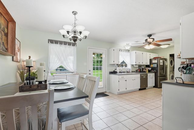 29 N Coker Road, Vilonia, AR 72173