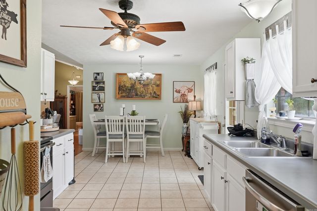 29 N Coker Road, Vilonia, AR 72173