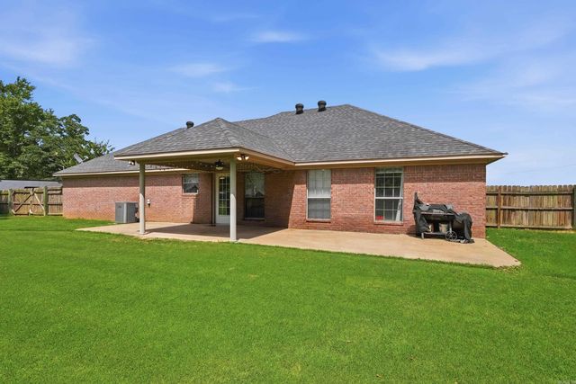 29 N Coker Road, Vilonia, AR 72173