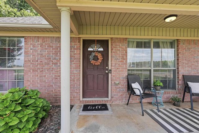 29 N Coker Road, Vilonia, AR 72173