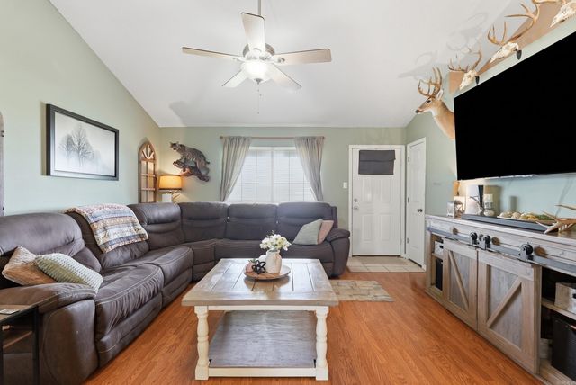 29 N Coker Road, Vilonia, AR 72173
