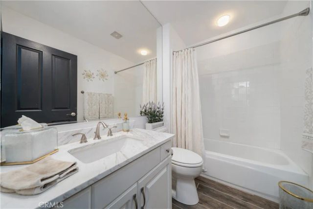 5919 County Oak Road, Woodland Hills, CA 91367