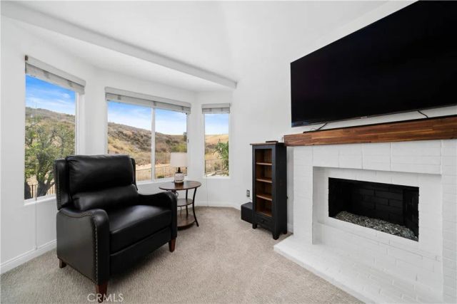 5919 County Oak Road, Woodland Hills, CA 91367
