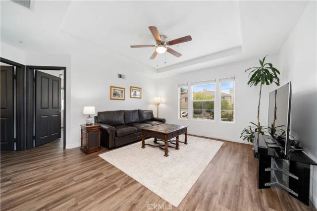 5919 County Oak Road, Woodland Hills, CA 91367