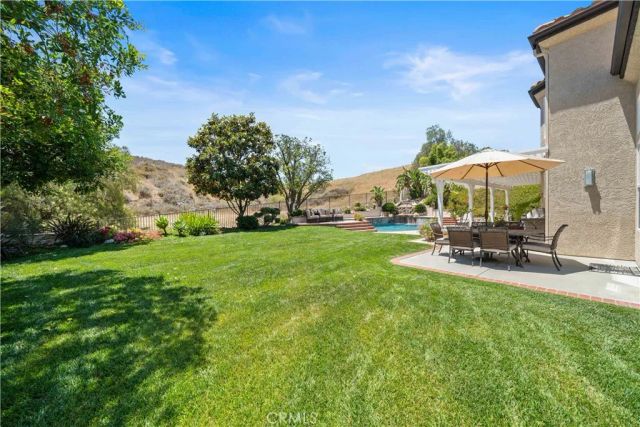 5919 County Oak Road, Woodland Hills, CA 91367