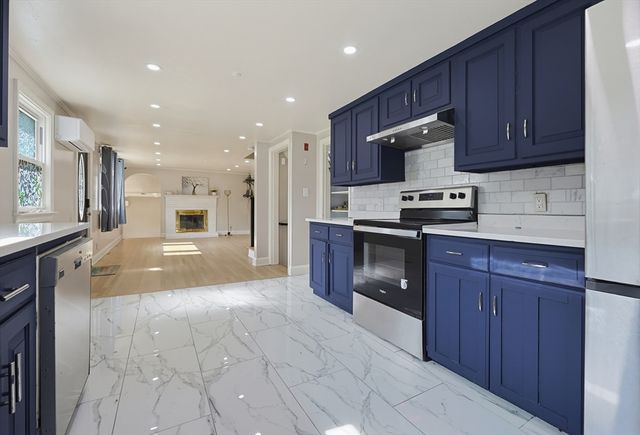 14 Lewis Rd, Randolph, MA 02368
