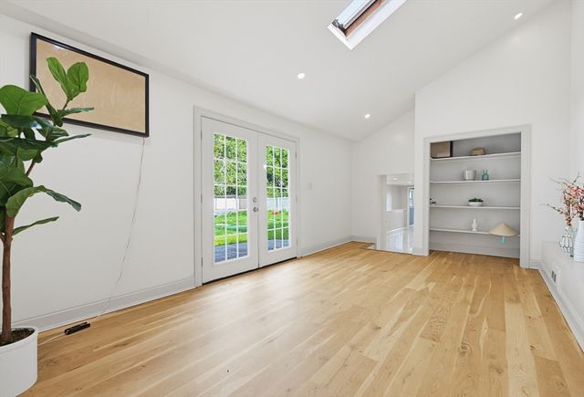 14 Lewis Rd, Randolph, MA 02368