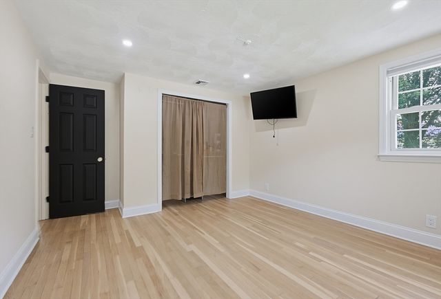 14 Lewis Rd, Randolph, MA 02368