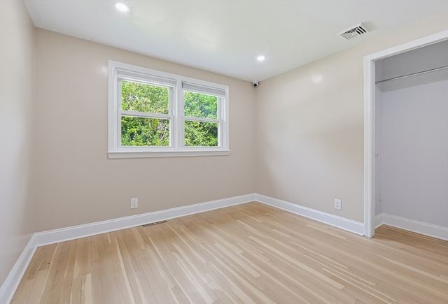 14 Lewis Rd, Randolph, MA 02368