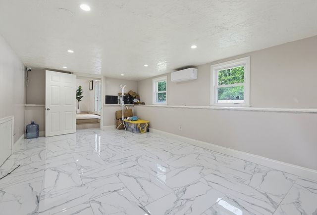 14 Lewis Rd, Randolph, MA 02368