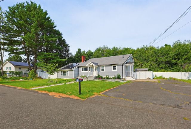14 Lewis Rd, Randolph, MA 02368