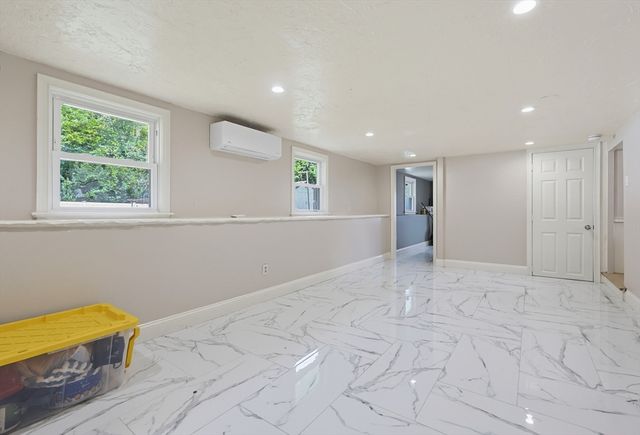 14 Lewis Rd, Randolph, MA 02368