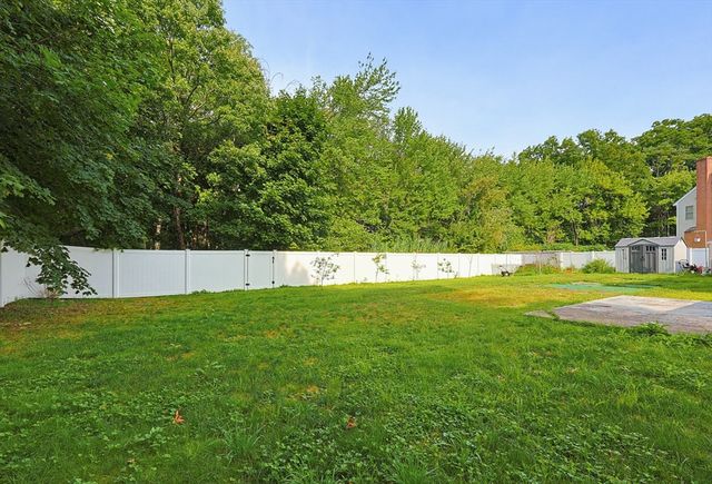 14 Lewis Rd, Randolph, MA 02368