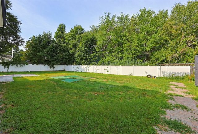 14 Lewis Rd, Randolph, MA 02368