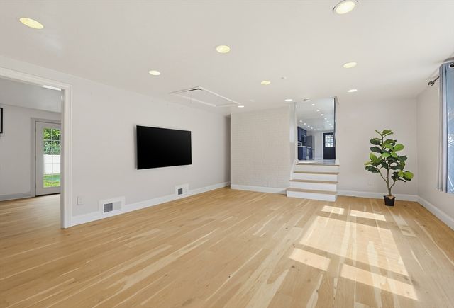 14 Lewis Rd, Randolph, MA 02368