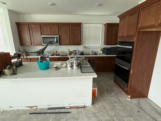 7409 Deerberg Drive, Indianapolis, IN 46259