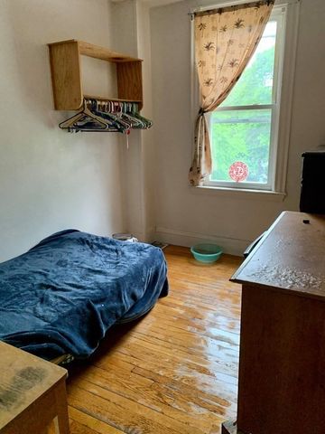 236 Cypress St. 2, Brookline, MA 02445