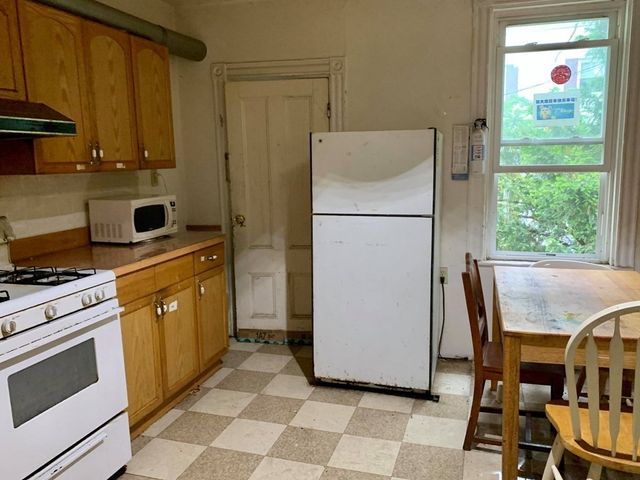 236 Cypress St. 2, Brookline, MA 02445