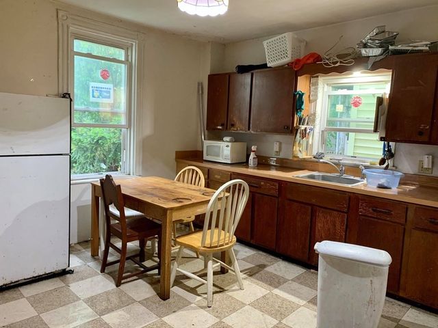 236 Cypress St. 2, Brookline, MA 02445