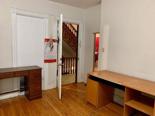 236 Cypress St. 2, Brookline, MA 02445